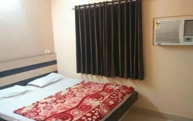Hotel Madhav