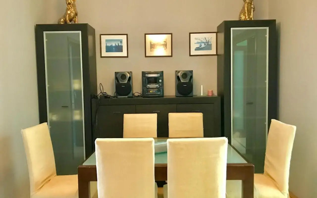 Han Krum 2 Bedroom Central Flat