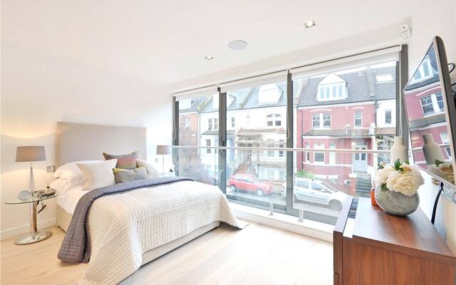 2 Bedroom House In West Hampstead