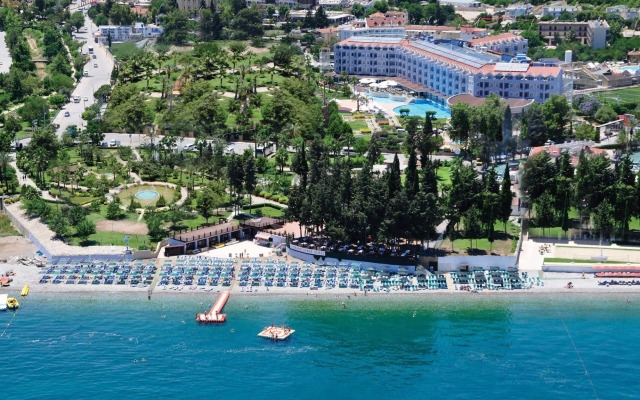 Rox Resort Hotel