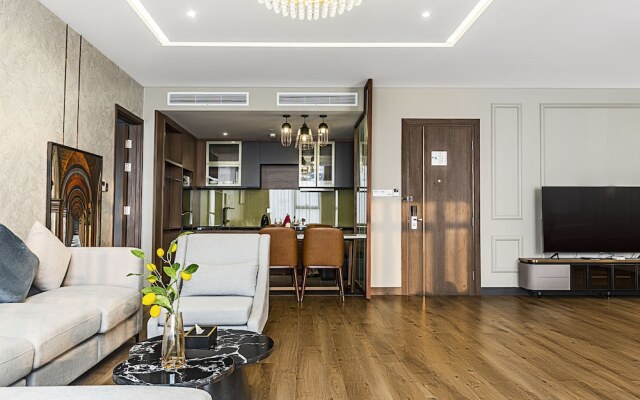 Peninsula Hotel Danang