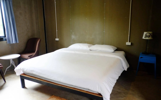 Nokhook House Trang - Hostel