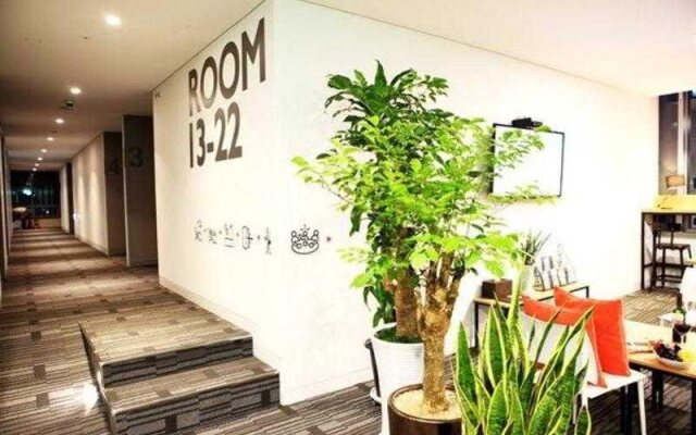 Stay 7 Centum Business