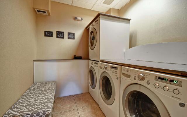 Hampton Inn & Suites Folsom