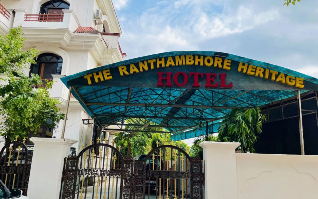 OYO 17284 Hotel Vrindavan Palace