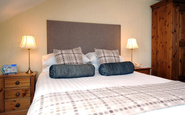 Wolfscastle Country Hotel