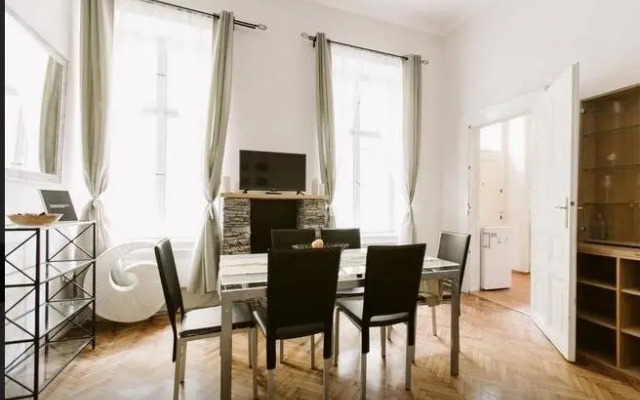 Basilica Garden View