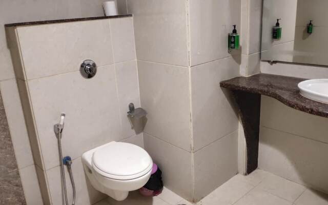 Hotel City Square by KeyMagics