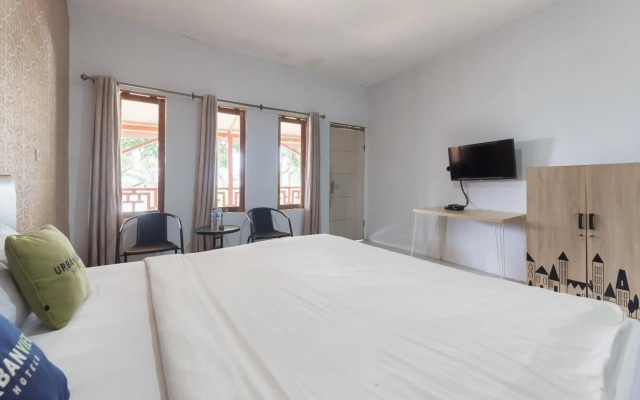 OYO 3040 D'pineapple Villa