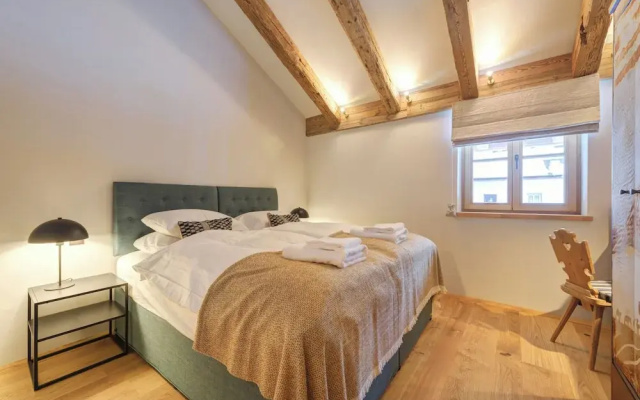 Chalet Silver Fox
