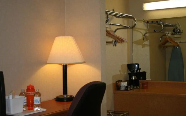 Studio 6 Suites West Memphis