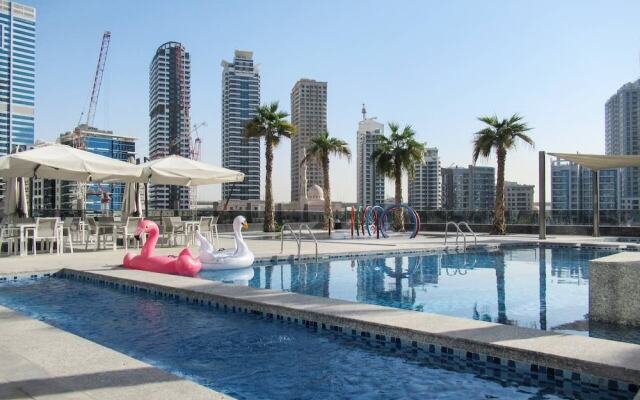 Ornate 1BR w/ Breathtaking Marina Views!