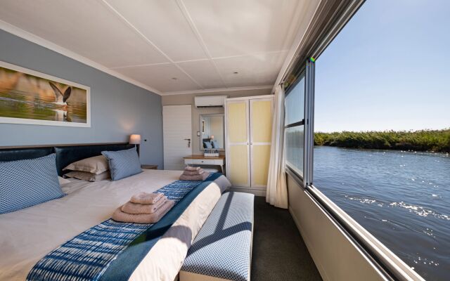 Chobe Princesses by Mantis