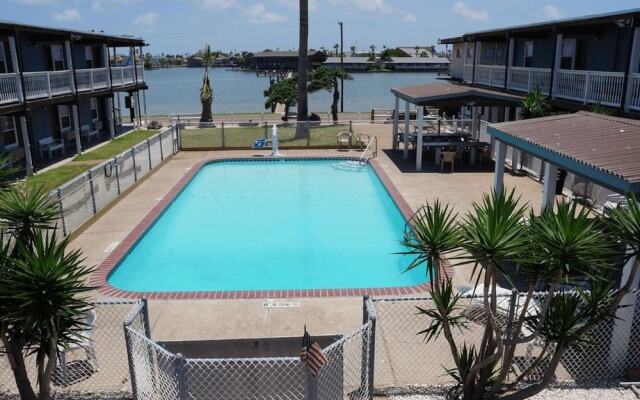 Surfside Inn Suites