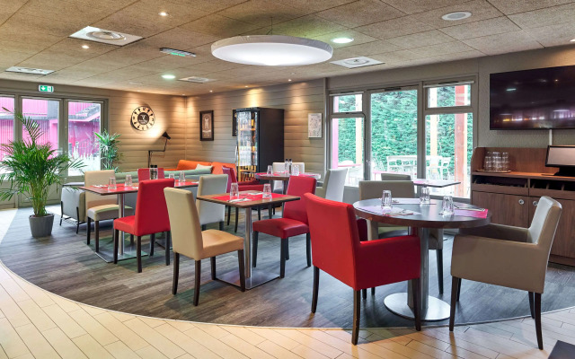 Campanile VILLENNES SUR SEINE - Poissy