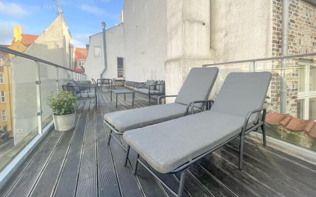 ★189m2 NEW Luxury Apt - City Central★PROF Cleaning