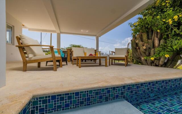 NEW Modern 2BR 2BA w Privatepool in Quiet Area