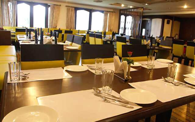 Hotel Vijoya International