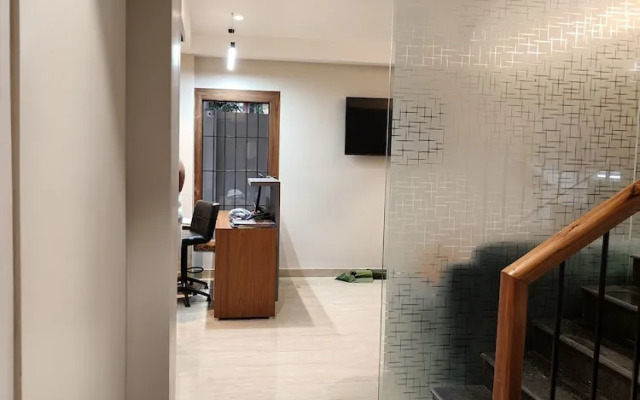 Sakthi Holiday's Inn
