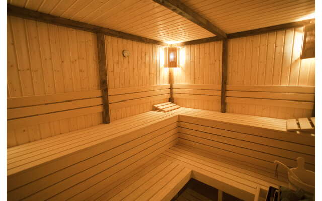Apart-Hotel "Bendita-Mare"