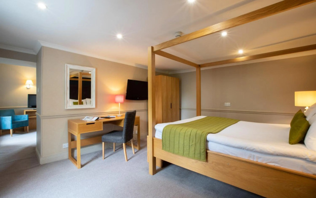 The George Hotel
