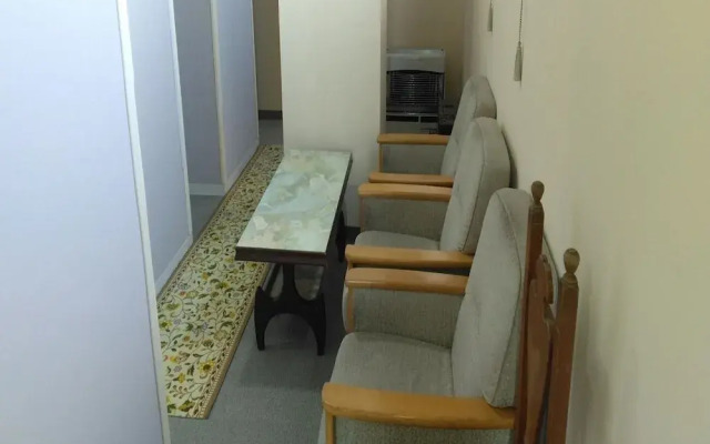 World Inn Muroran Nakamano-Ie! Noboribetsu, Toyako, Sapporo, and Airport Direct Bus Stop