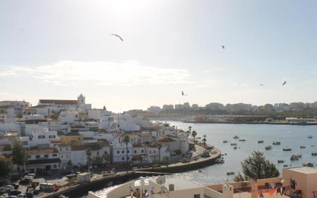 Apartamento Carvoeiro by GalanteVasques