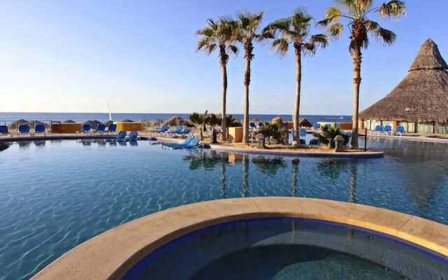 2BDFinisteria Resort Pool & Ocean Views