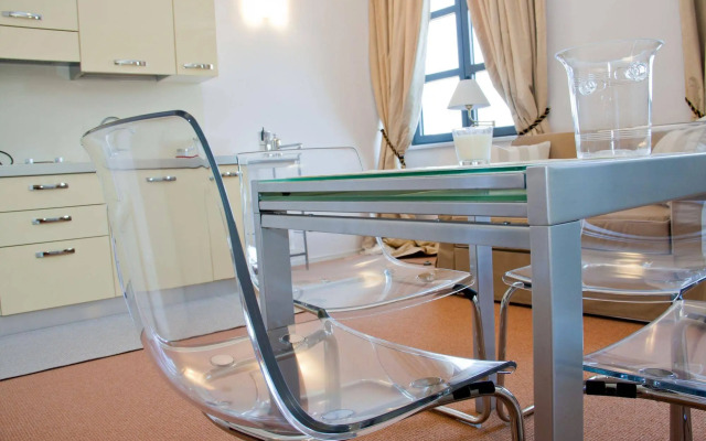Miramare Apartments & Suites