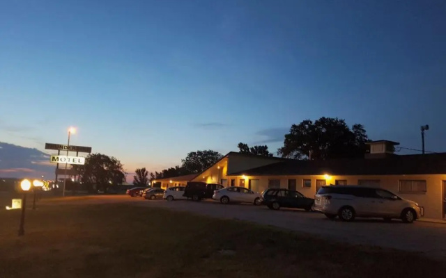 Thunderbird Motel