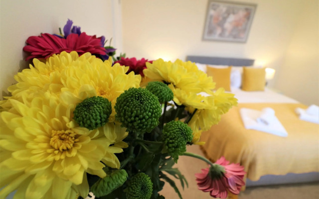 Railway Cottage - Maryhill