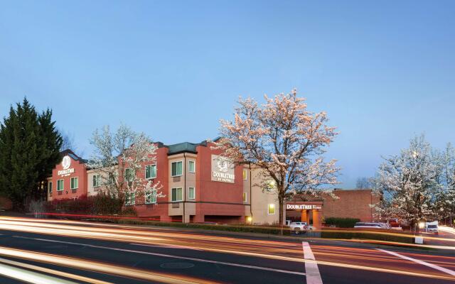 DoubleTree by Hilton Portland - Tigard