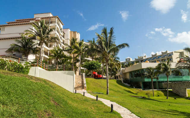 Grand Park Royal Cancún