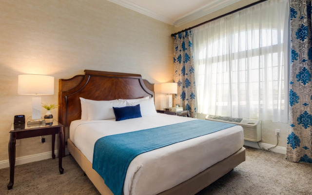 Ayres Suites Diamond Bar