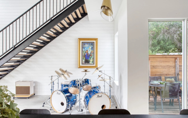 Melody by AvantStay | Peloton included, sleek home, Austin