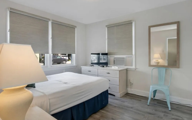 Daytona Inn And Suites
