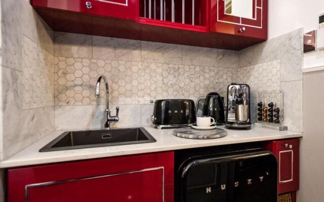 Studio Guest Suites