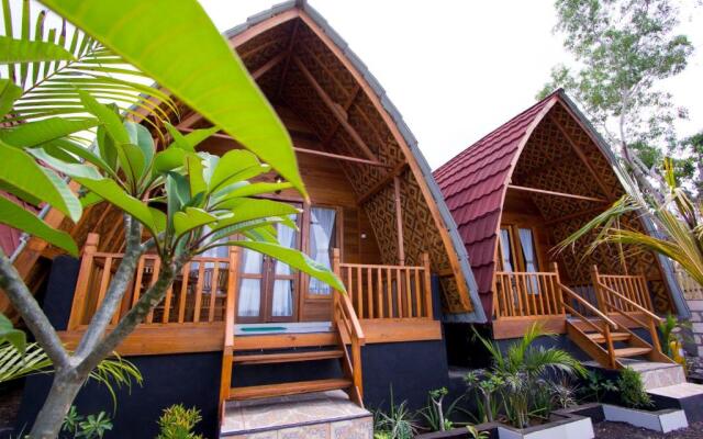 Penida Krusty Hill by ecommerceloka