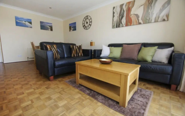 Britannia Harbour View Parking by Brighton Holiday Lets