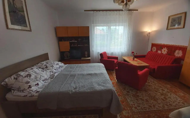 Nagyiék háza / Granny's House