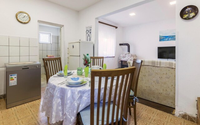 Beautiful Home in Pula With Wifi and 3 Bedrooms