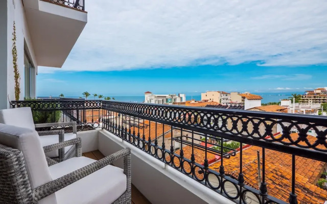 Pier 57 Zona Romantica Puerto Vallarta