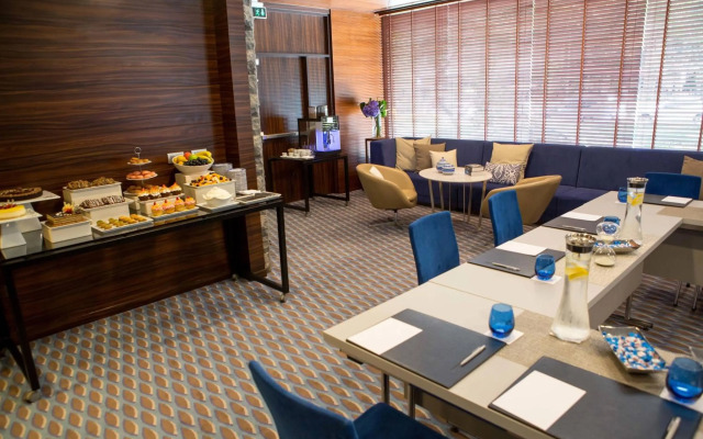 Renaissance Izmir Hotel
