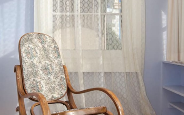 Seaton on Spence - Old world charm with modern living