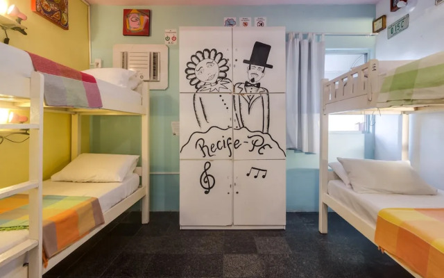 Piratas da Praia Fit Hostel