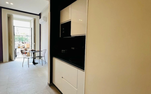 Alyde Apartments