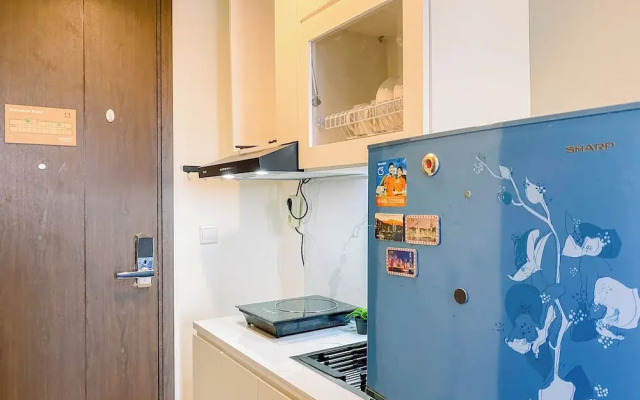 Cozy and Enjoy Living Studio at Vasaka Solterra Apartment