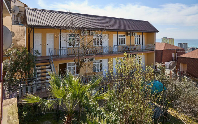 Guest House on Pravoslavnaya 20 B