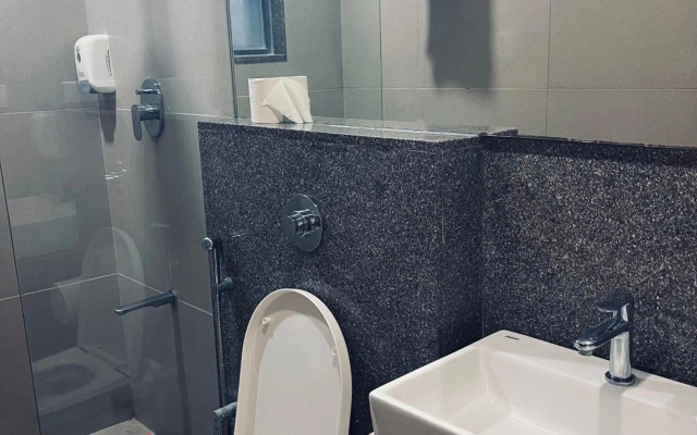 OYO Premium Vastrapur Lake