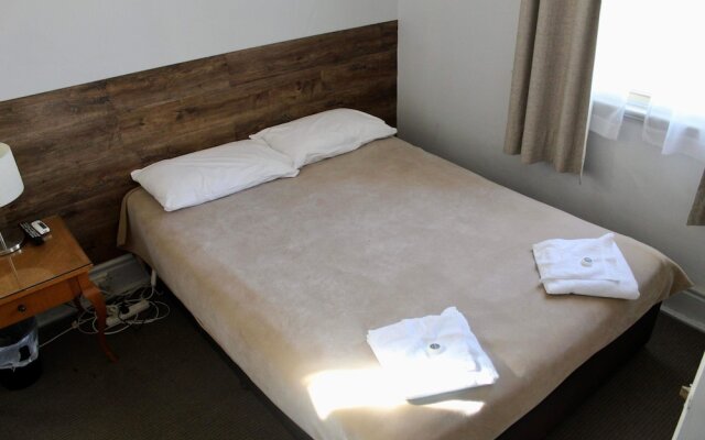 Vandenberg Hotel Forbes